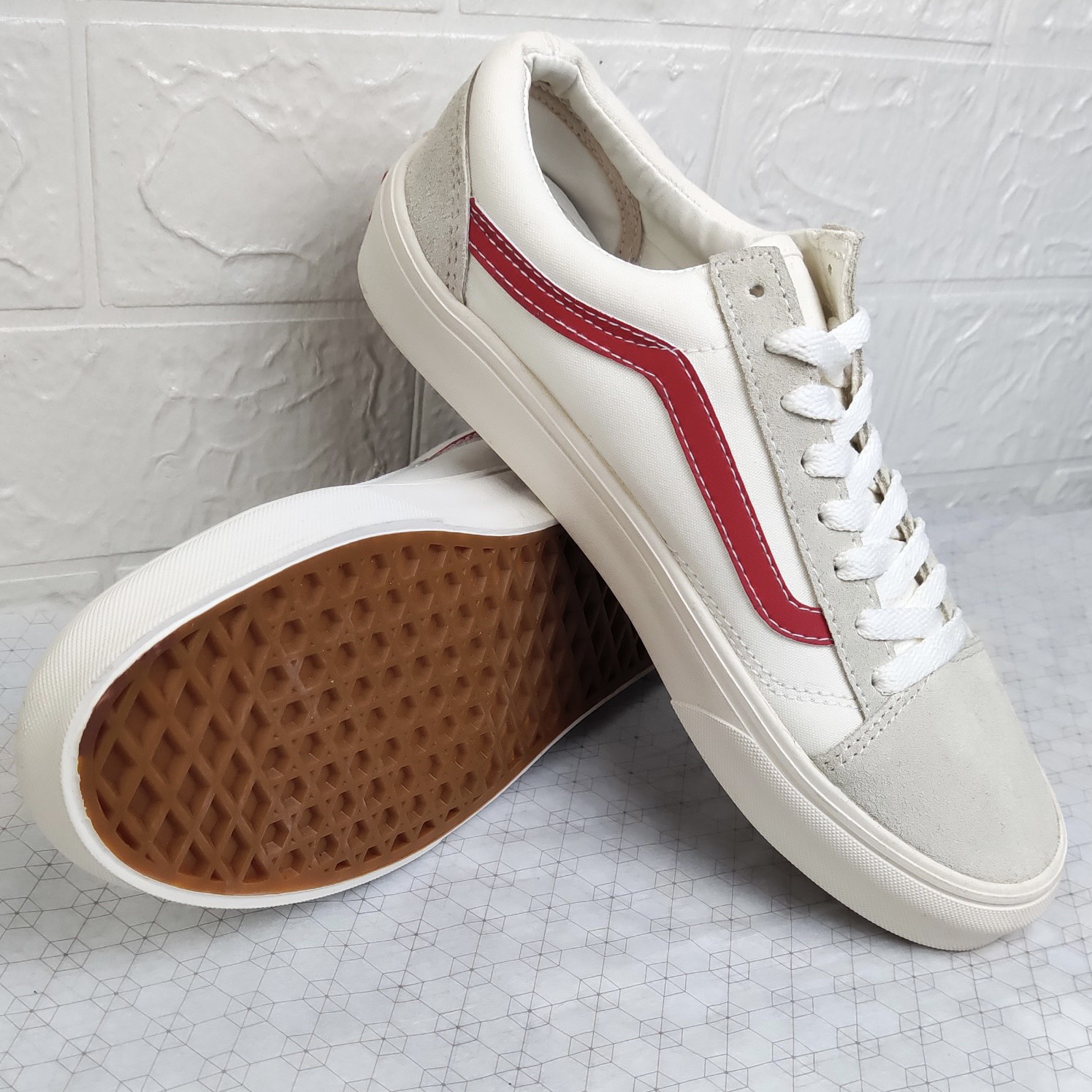 Giày Thể Thao Vans Style36 Viền Đỏ Da Lộn Cao Cấp Fullbox