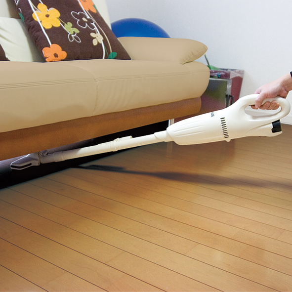 Máy hút bụi dùng pin Makita CL100DZ