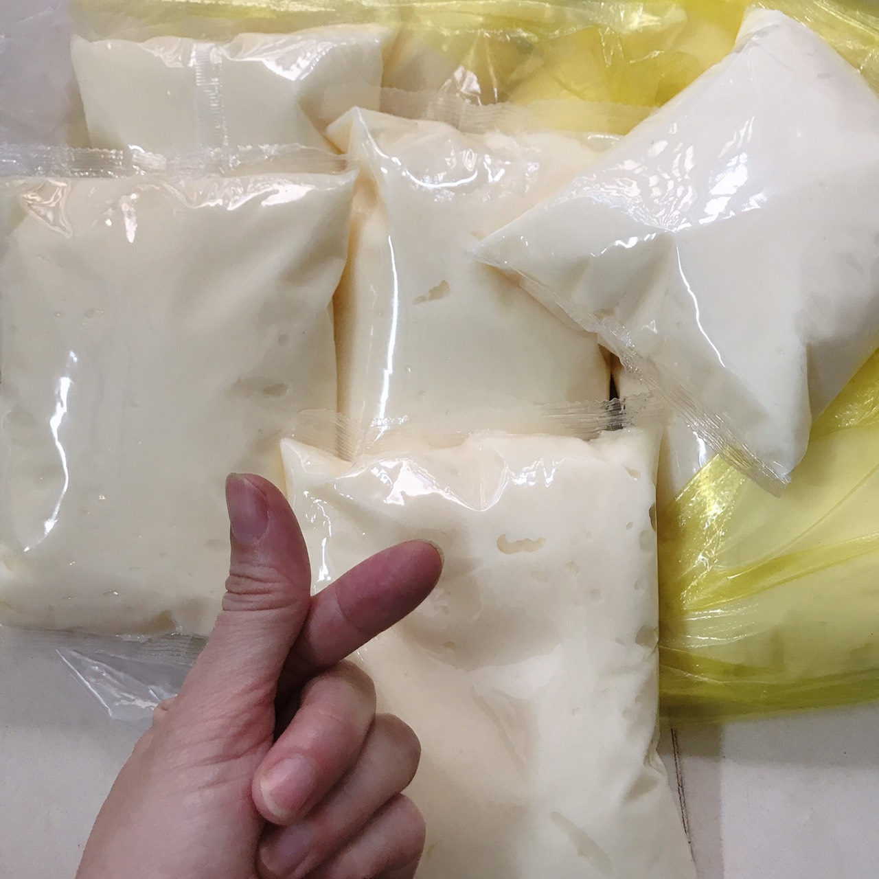 1kg bơ trắng dùng để làm bánh tráng