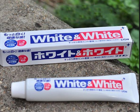 Kem đánh răng nhật Lion White White 150g