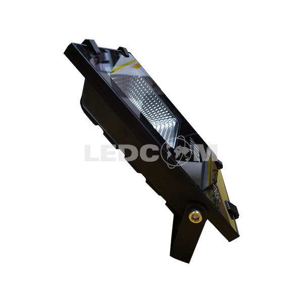 Đèn pha LED 20W chiếu ngoài trời
