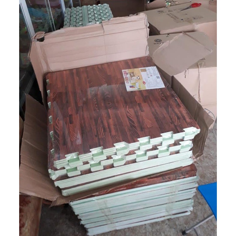 Thảm xốp vân gỗ 1 bộ 6 miếng 60x60cm