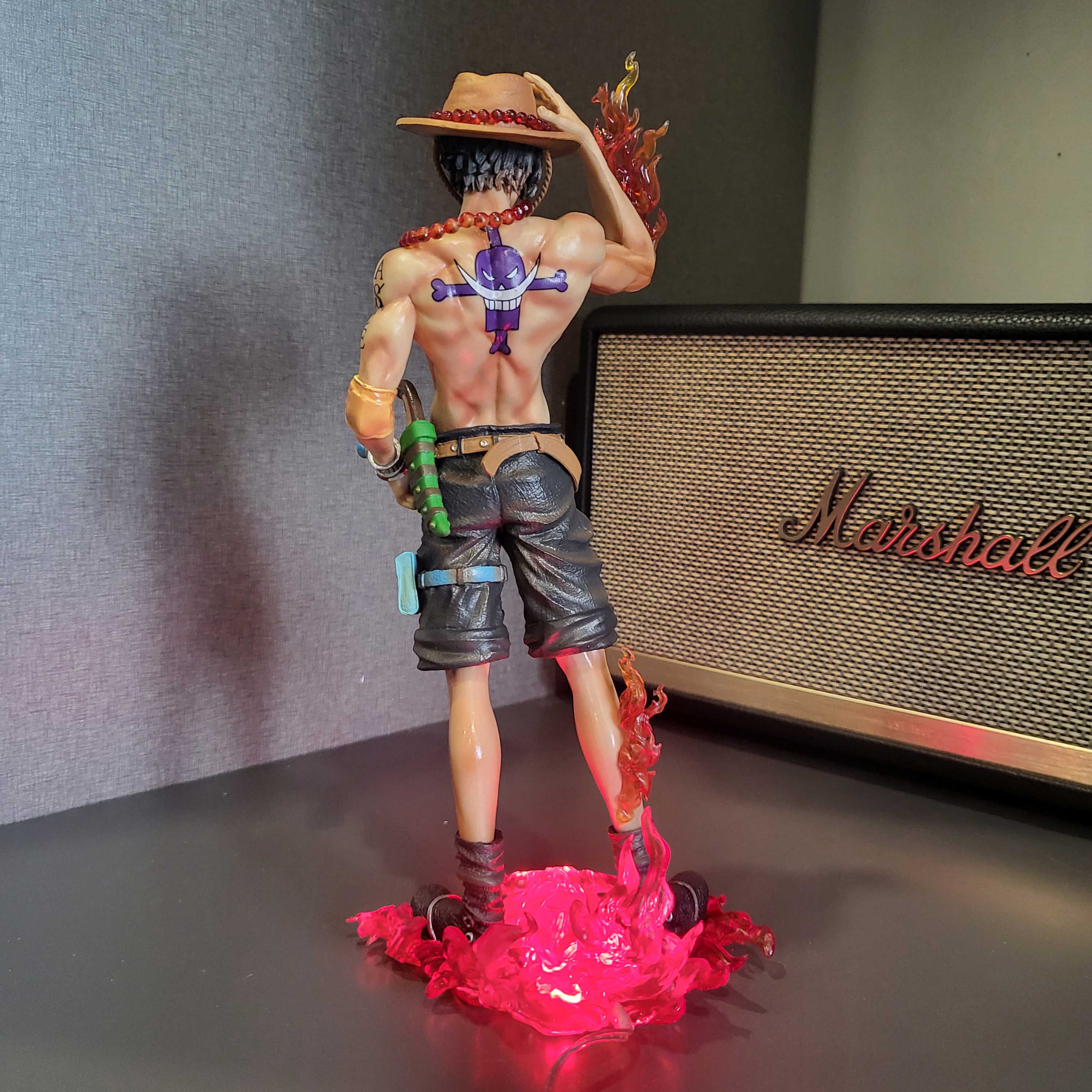 Mô hình Ace mẫu mới 24 cm có LED usb  - One Piece