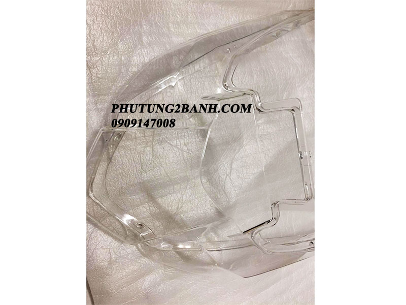 Chụp kính đèn sau Luvias