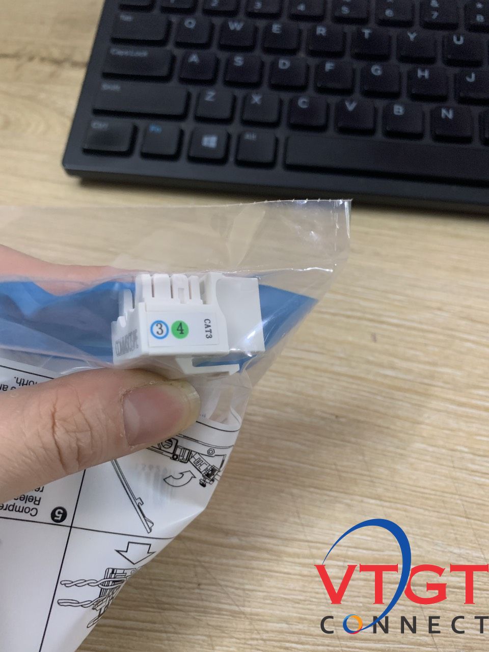 Nhân điện thoại Commscope RJ11 Cat3 1375192-1