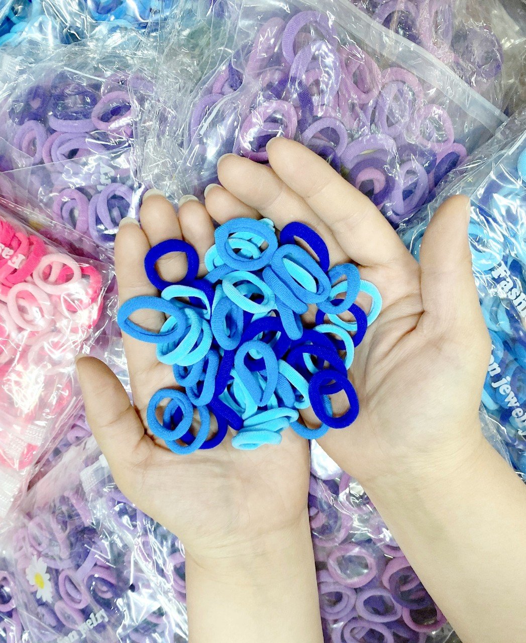 Set 100 sợi dây buộc tóc cho bé kèm túi zip- Thun buộc tóc