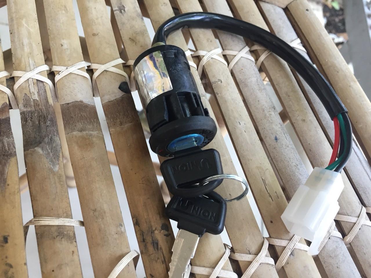 ổ khóa điện xe cub 81-86