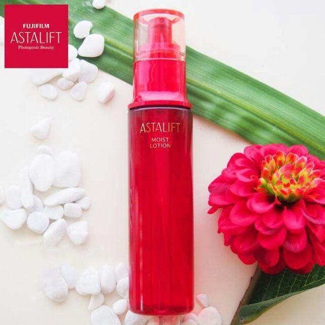 Nước Cân Bằng Da ASTALIFT Moist Lotion 130ml