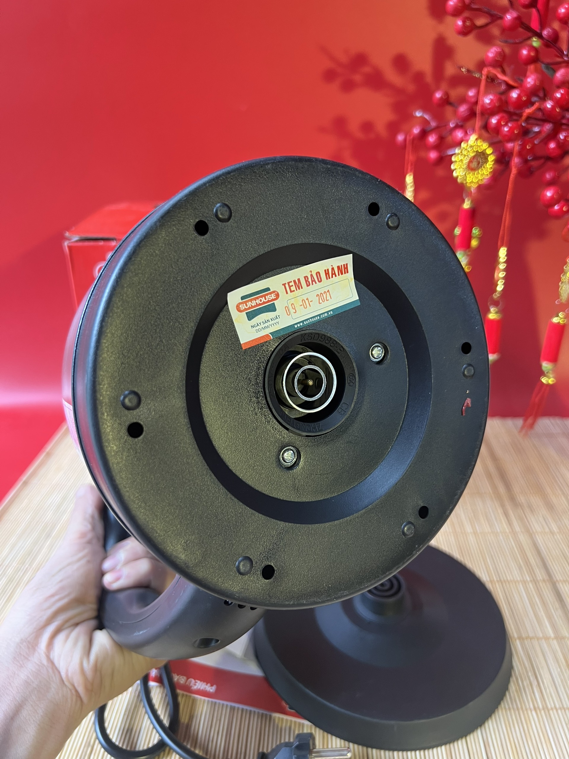 Ấm đun siêu tốc Sunhouse 1.8 lít SHD1182