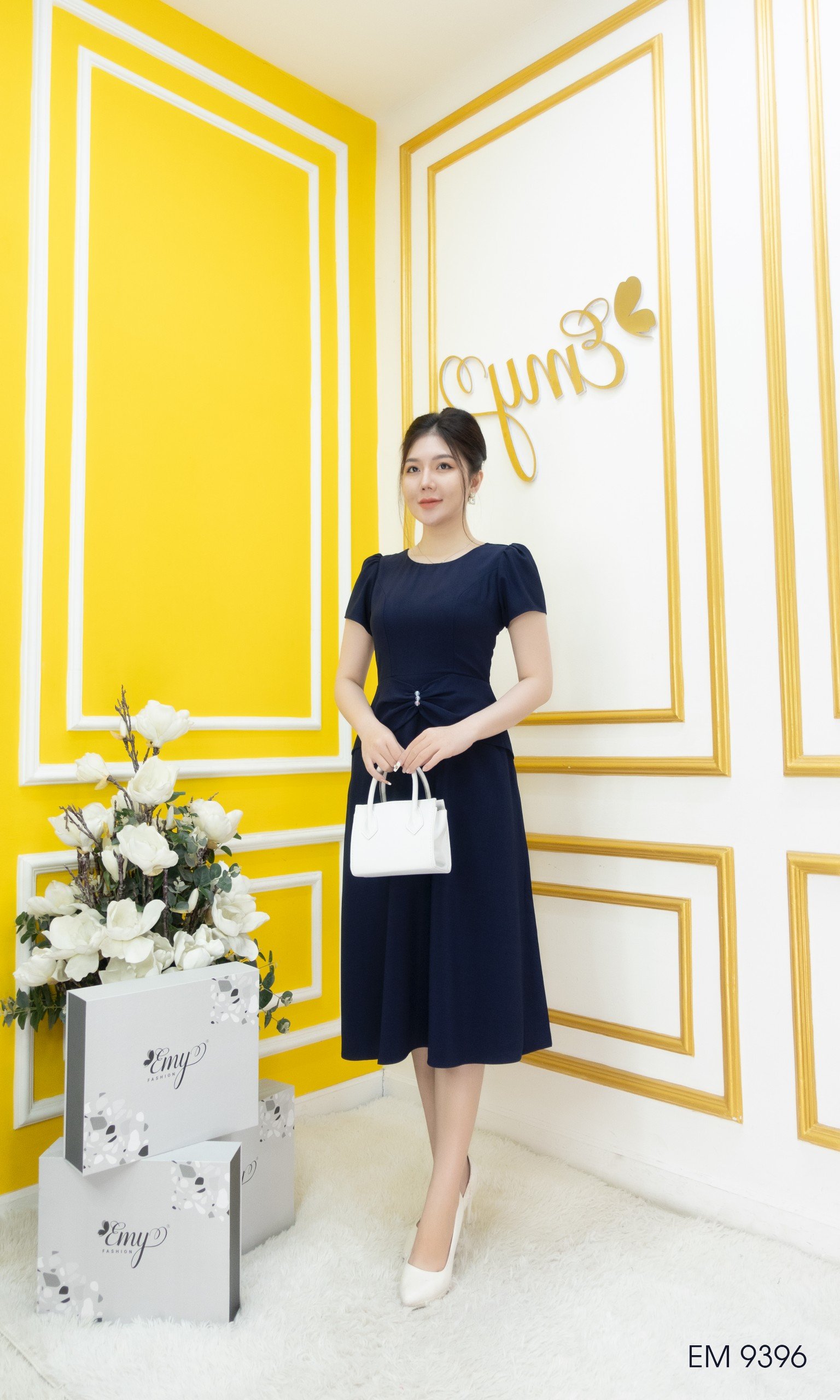 Đầm EMY EM9396 Xoè Xanh Đen Nơ Eo