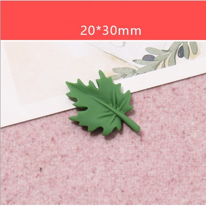 Sticker jibbitz gắn dép sục Crocs hình lá phong đỏ xanh và cánh hoa Clover