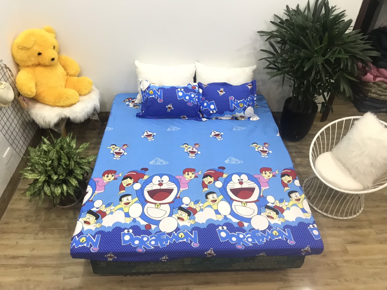 Set Ga Gối Cotton Poly Mẫu Doremon p3 ( gồm 1 ga + 2 vỏ gối )