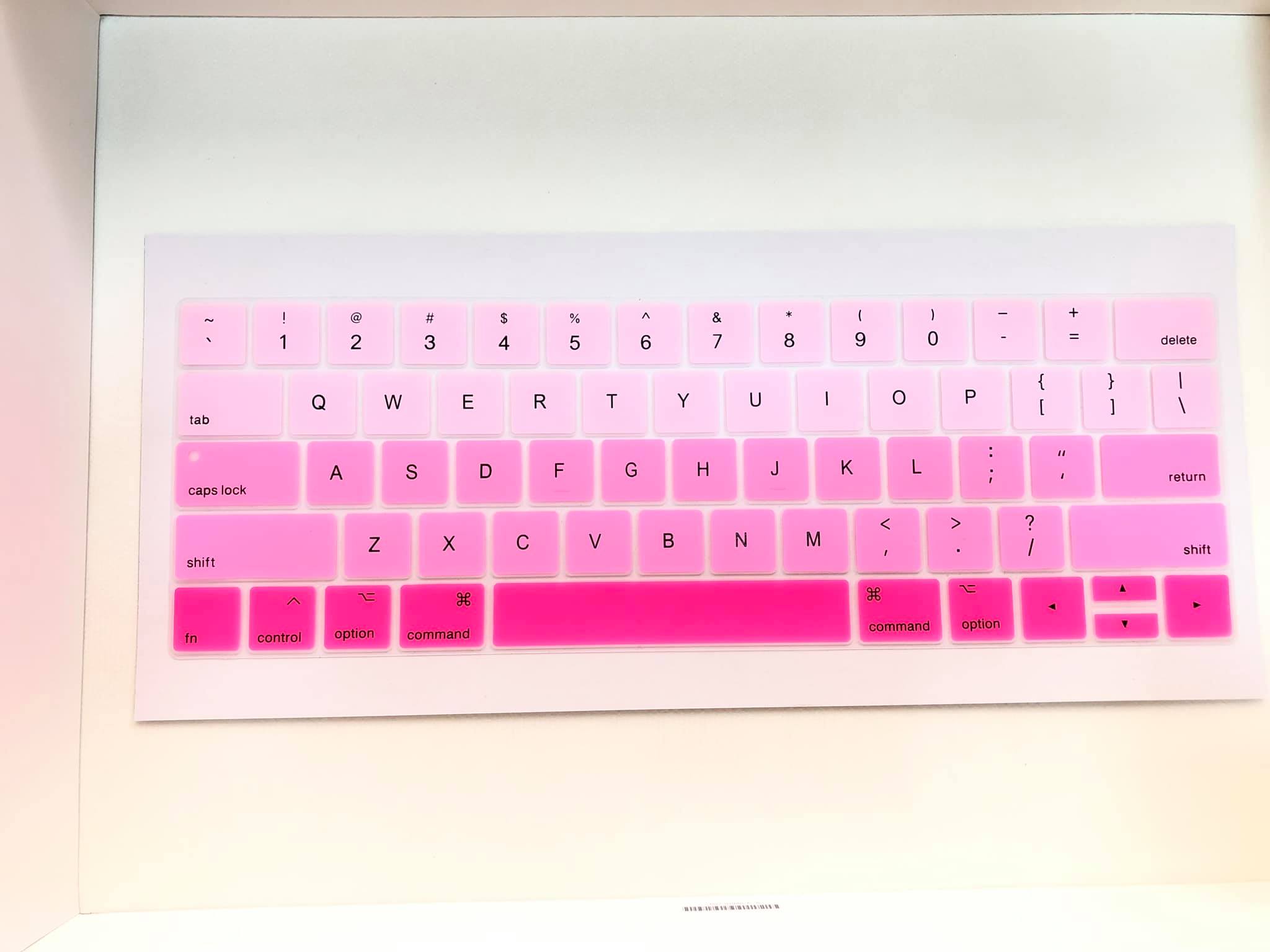 Tấm phủ bàn phím cho Macbook bằng silicon