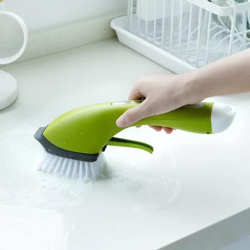 Chổi cọ rửa phun nước đa năng có cán