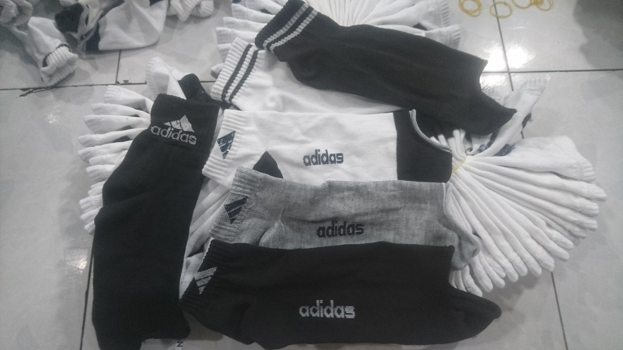 10 Đôi ADIDAS Đen cổ ngắn Giá Sốc