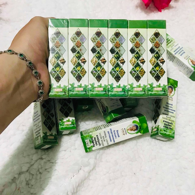 Dầu lăn bà già 13 vị Otop Thái Lan