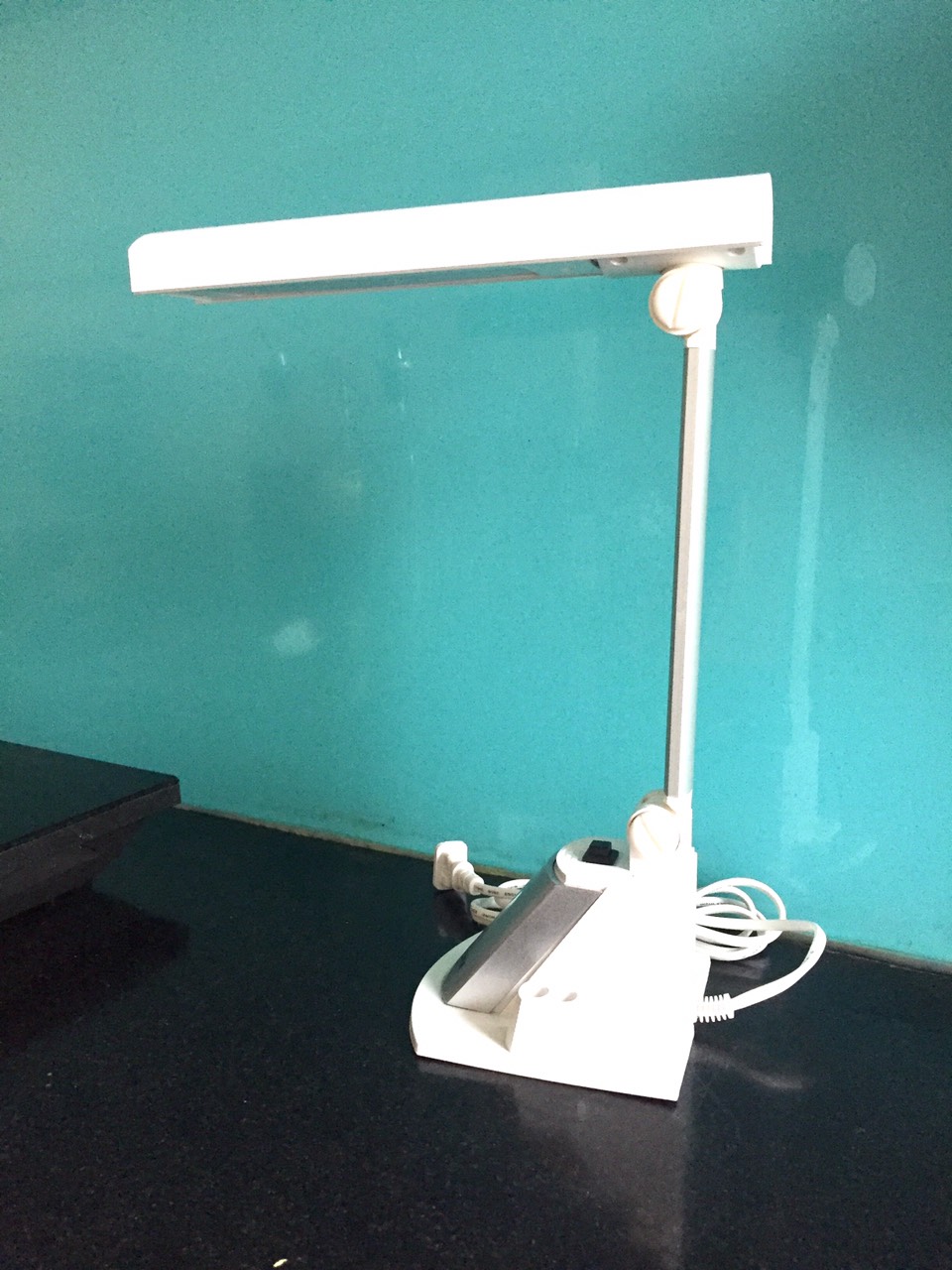 Đèn đọc sách để bàn Kentom KT4500 (Bóng Led)