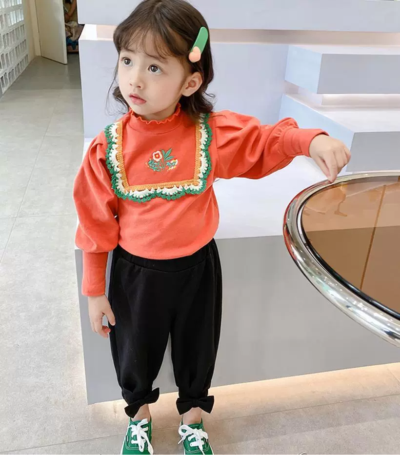 Áo bé gái thu đông cao cổ dễ thương