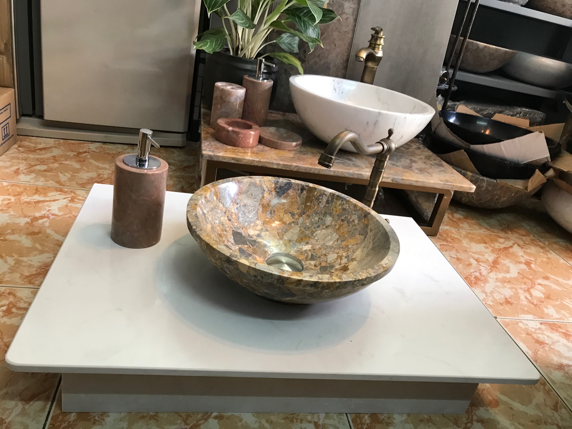 Lavaba đk 33 cm đá tự nhiên