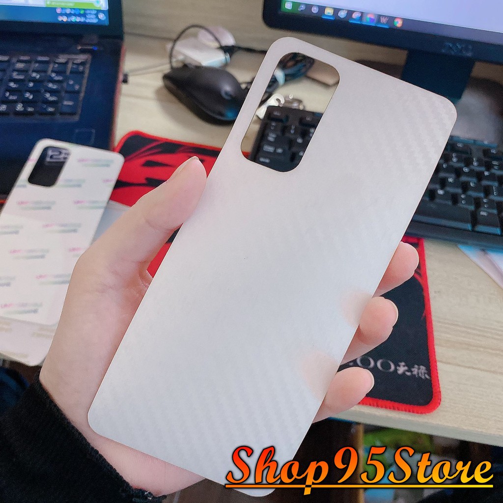 Miếng dán carbon mặt lưng Vsmart Joy 4 / Star 4 / Star 5