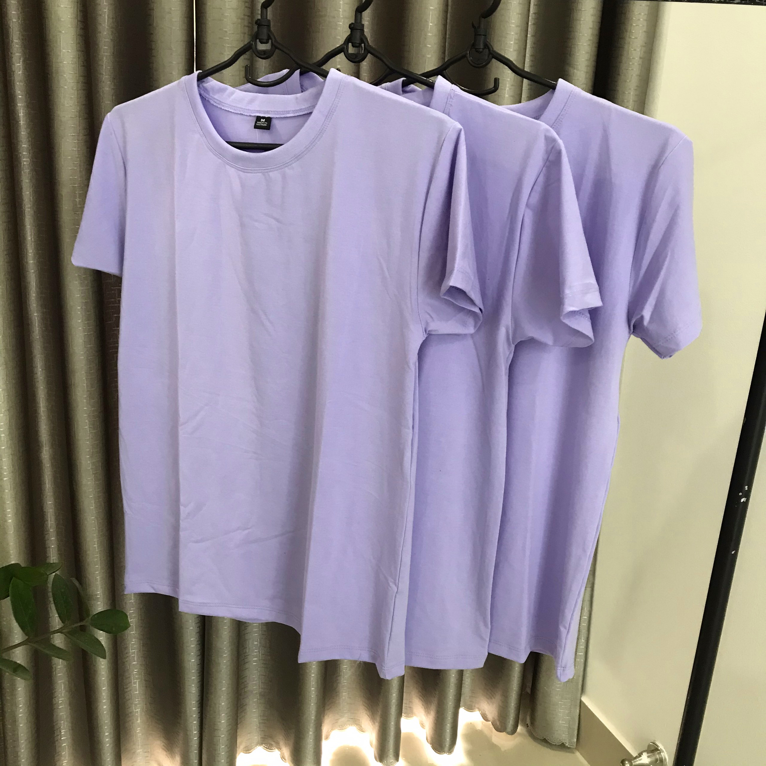 Áo Thun Nữ Và Nam Màu Tím Môn Hoa Cà Ngắn Tay cổ Tròn Phom Xuông vải Dày Mịn