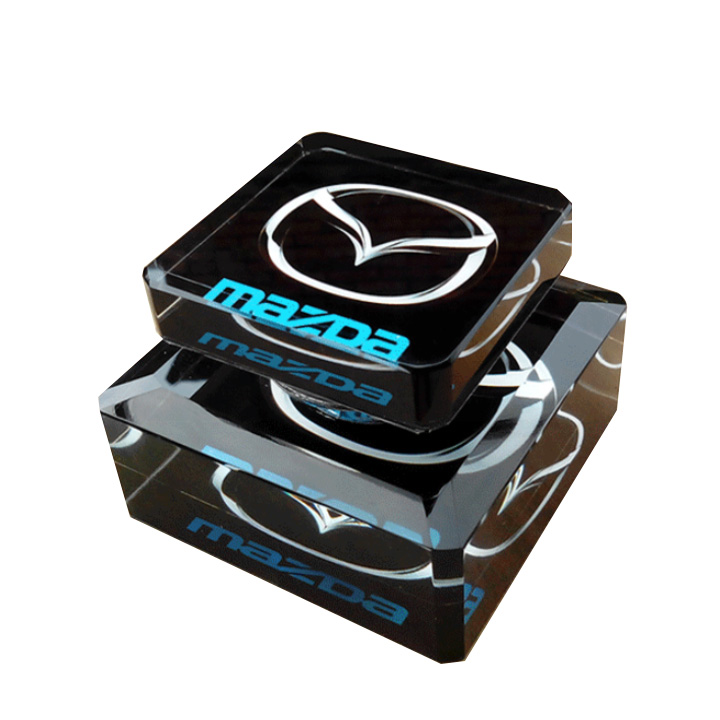 Nước hoa pha lê cao cấp logo Mazda