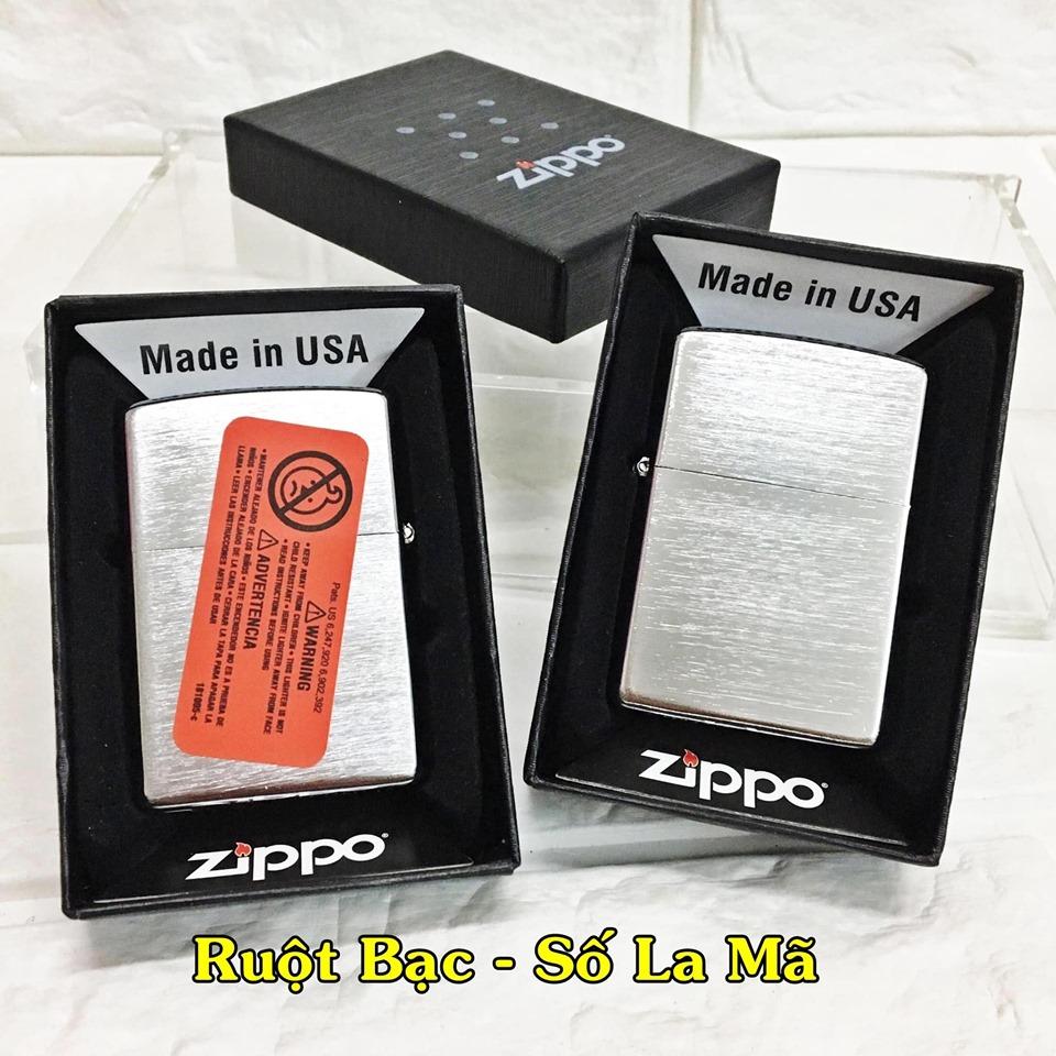 Hột Quẹt Bật Lửa Zippo U.S.A Số La Mã Bạc Xước( Có tem đỏ )