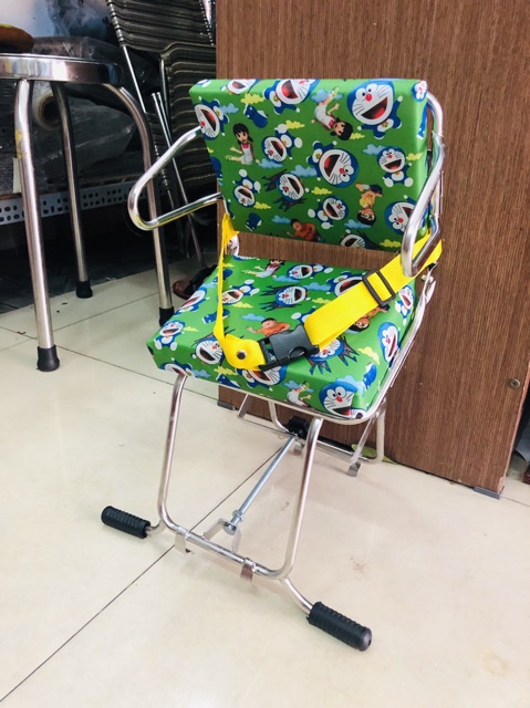 Ghế ngồi xe máy số cho bé có chỗ để chân