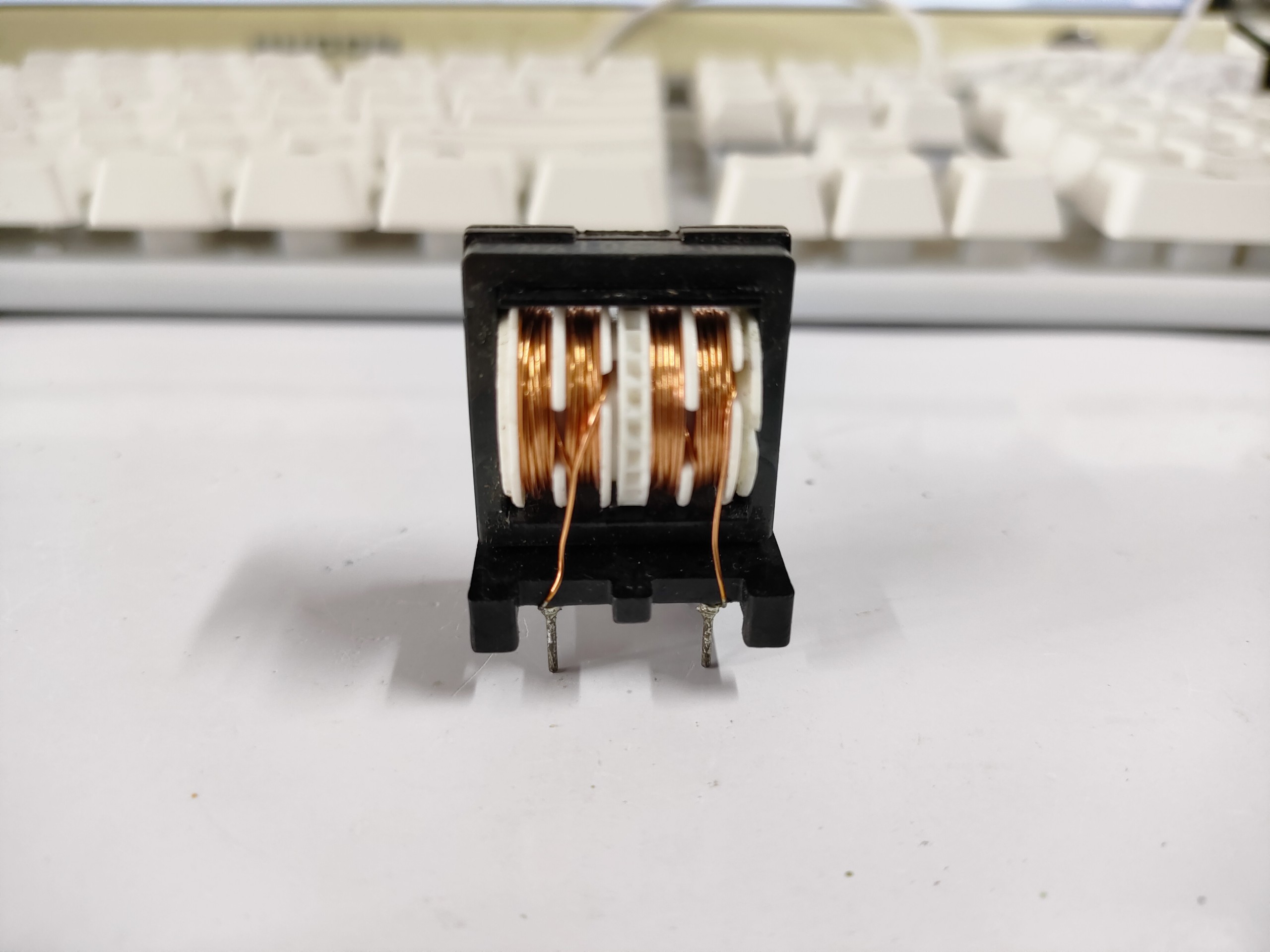 Cuộn lọc EMI AC DC 20A cuộc lọc 24x16mm