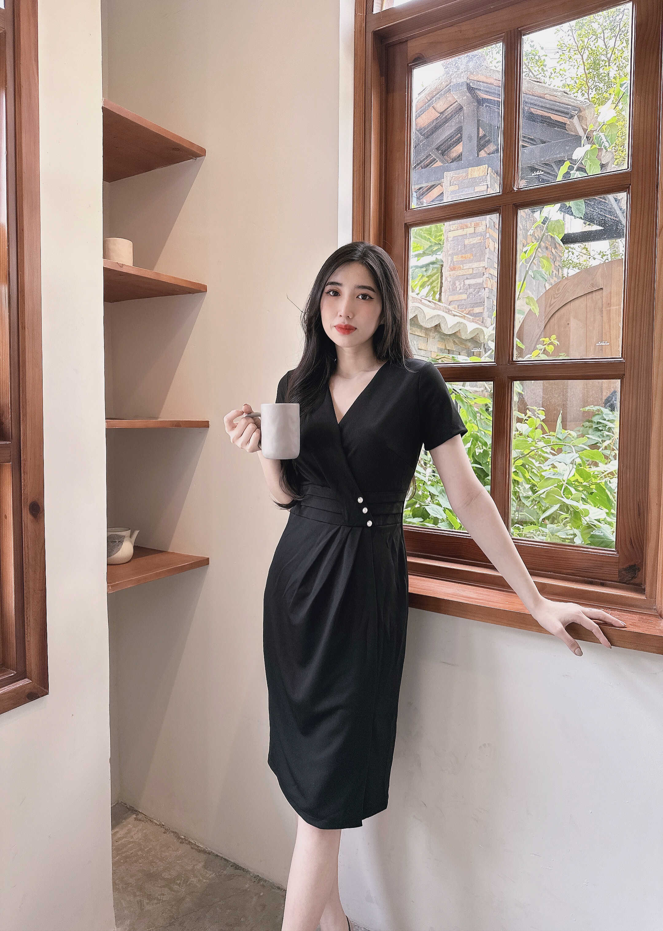 đầm nữ xếp ly thiết kế sang trọng