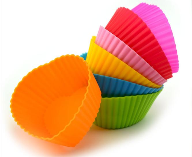 Set 10 khuôn cupcake silicon mẫu Tim