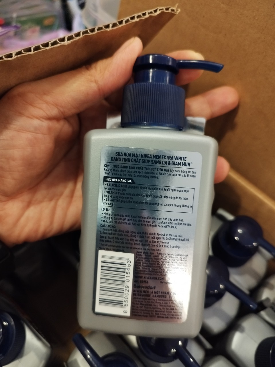 Sửa Rửa Mặt Tạo Bọt Bùn Khoáng Sáng Da Nivea 100ml