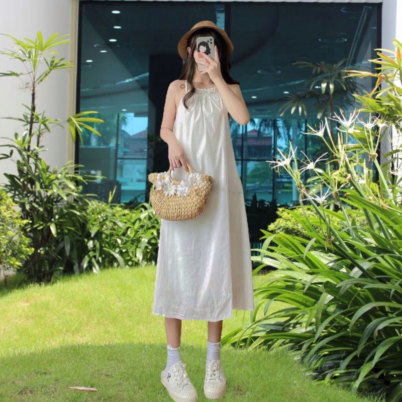 Váy cổ yếm 2 dây xẻ lưng, đầm suông cổ yếm nữ