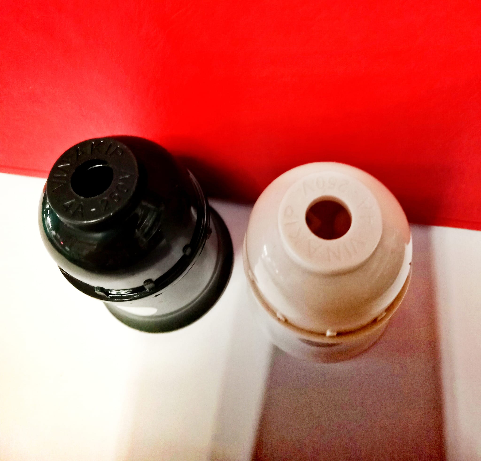 Đui đèn E27 đuôi xoáy 27mm treo thả