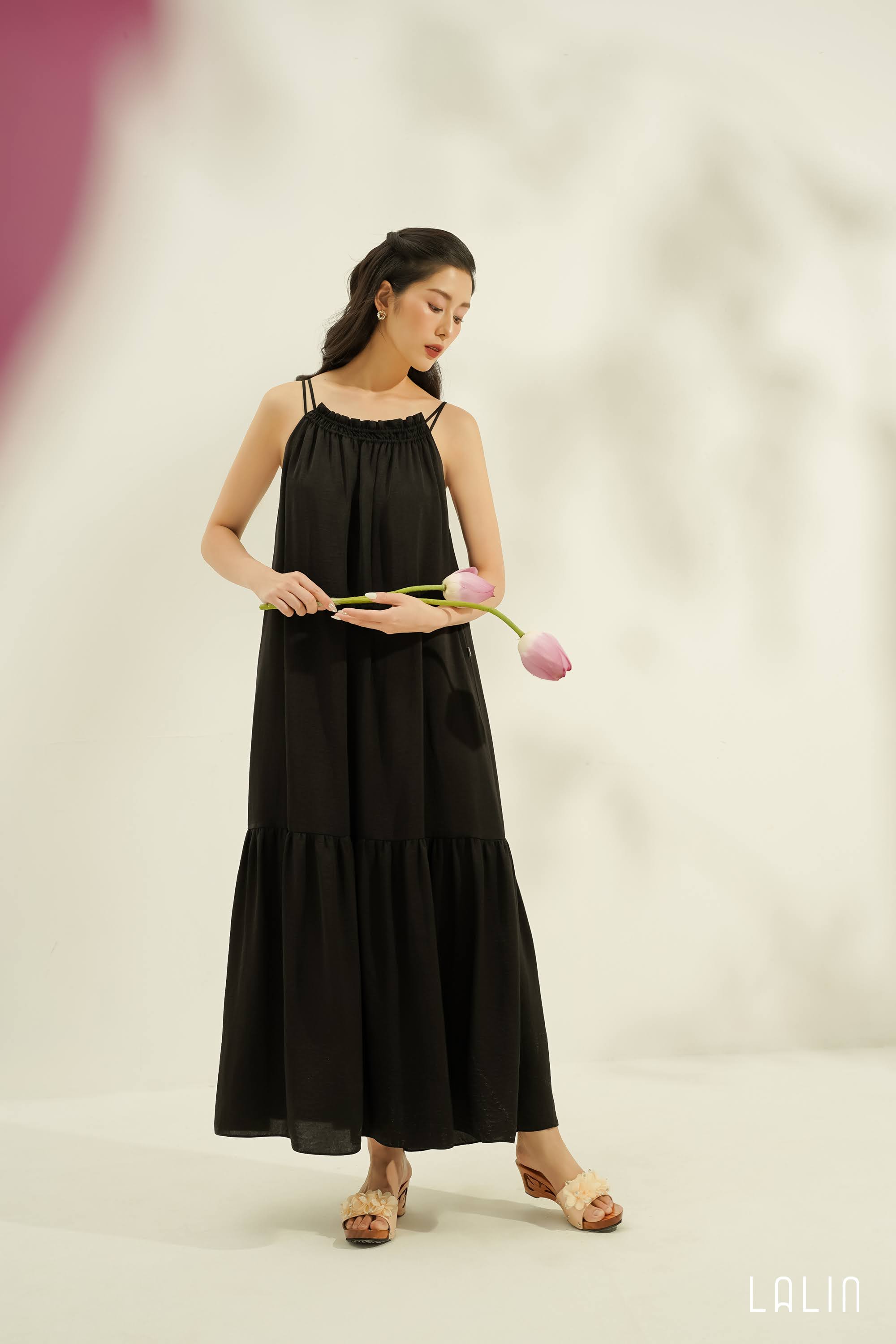 Đầm maxi nữ Lalin chất lụa hai dây dáng xuông đuôi cá Lamy