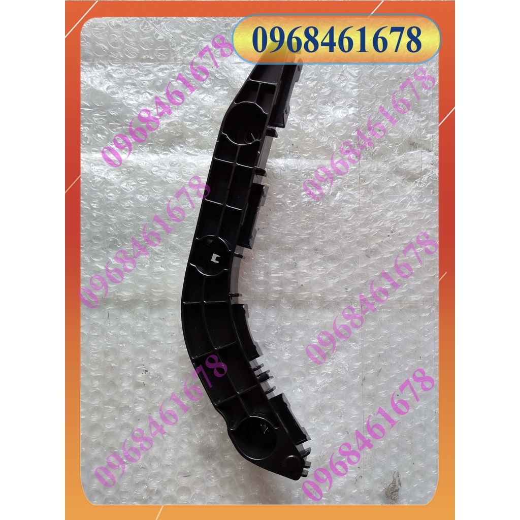 Nẹp cài ba đờ sốc trước Innova 12-15 (Phe cài, nẹp cài cản)