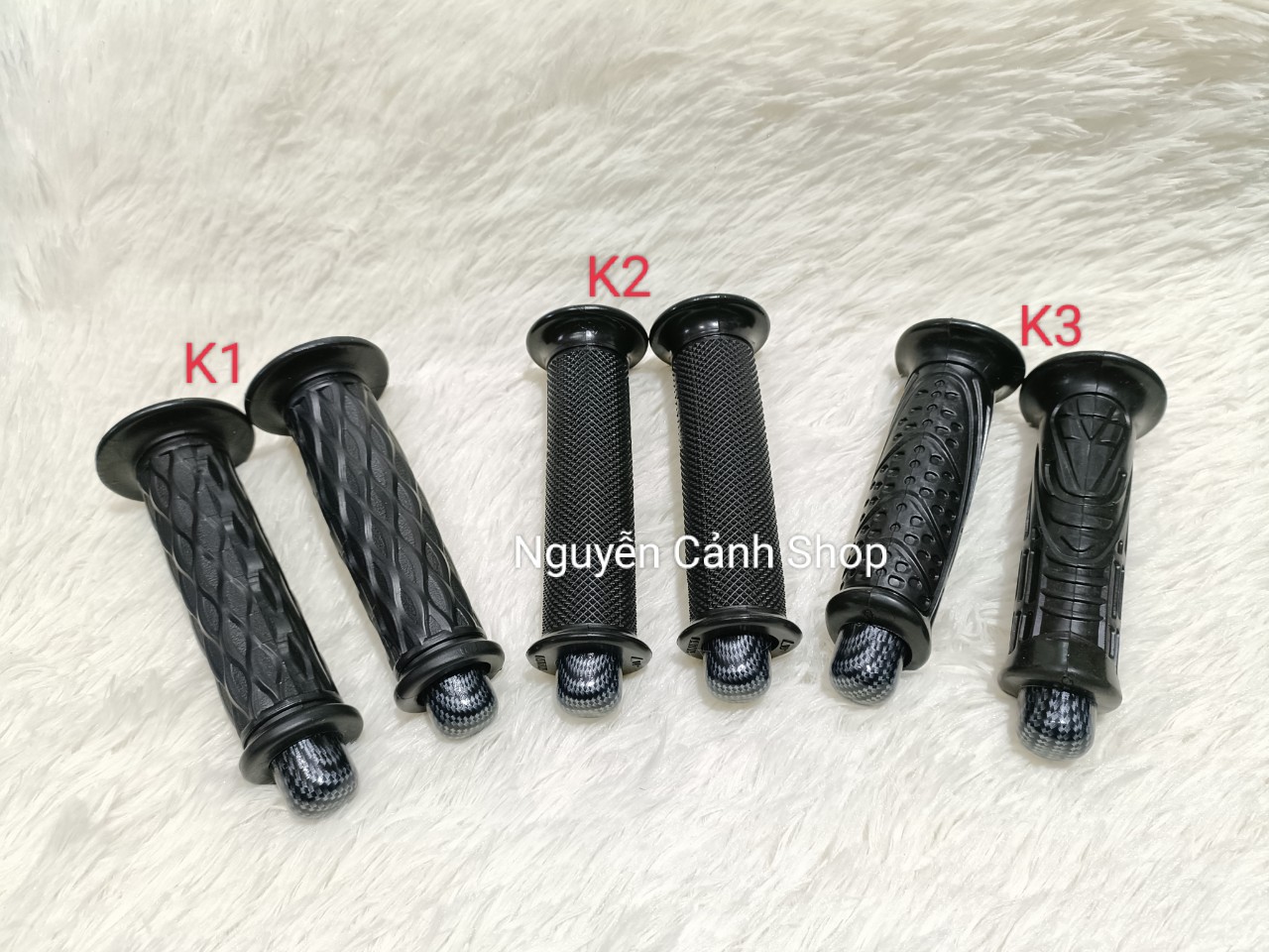 Bao tay có gù carbon gắn xe máy