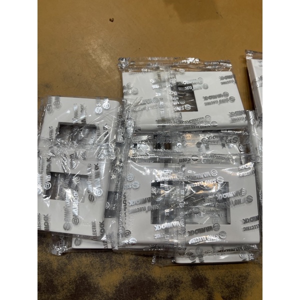 Mặt công tắc S18CC Sino