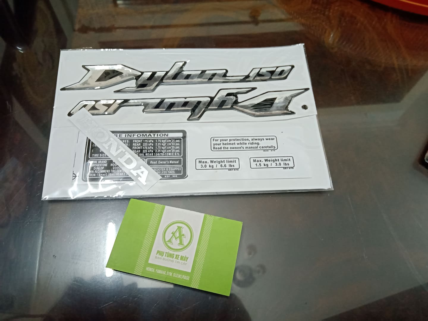 Bộ tem decal chữ nổi Dylan 150