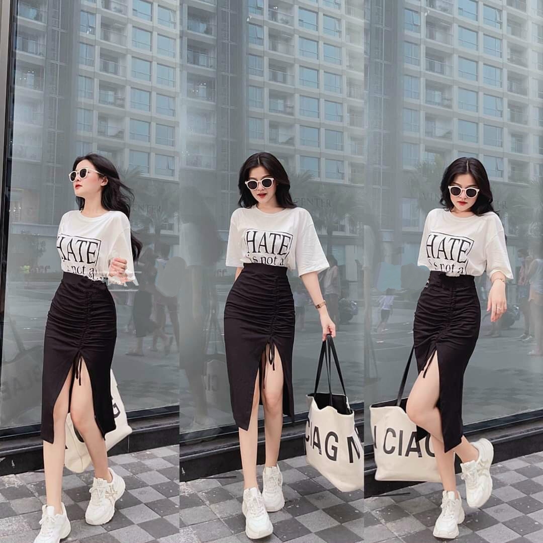 Set áo thun in chữ và chân váy xẻ tà Rose Fashion