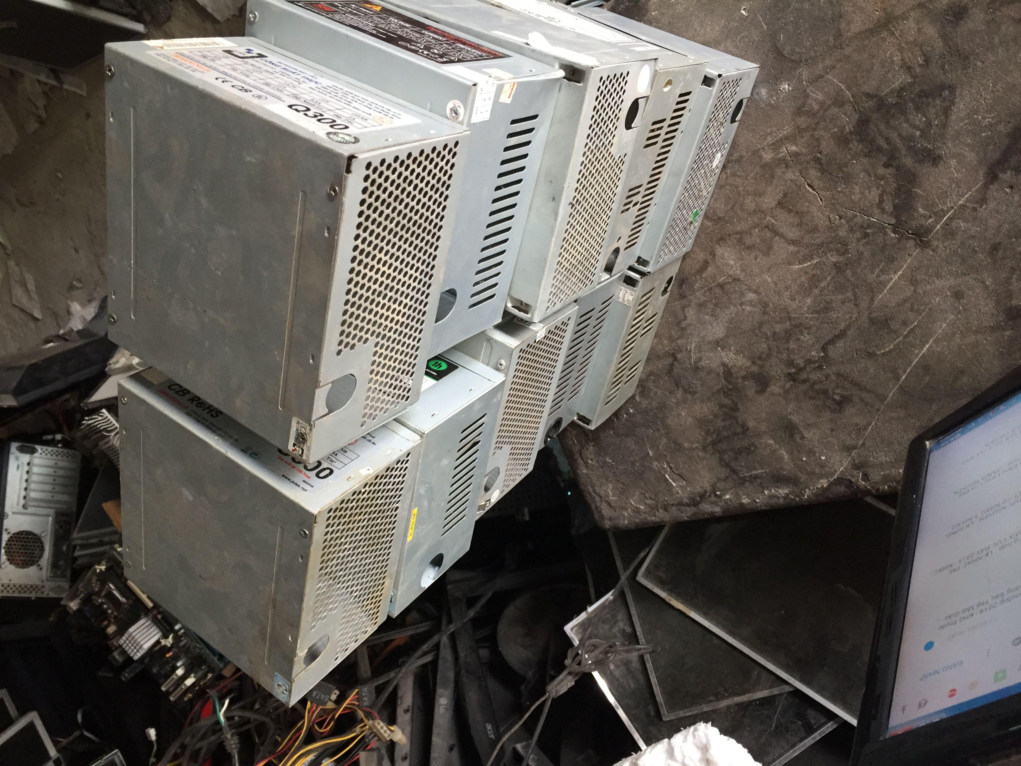 Hộp vỏ nguồn máy tính chế máy hàn Pin