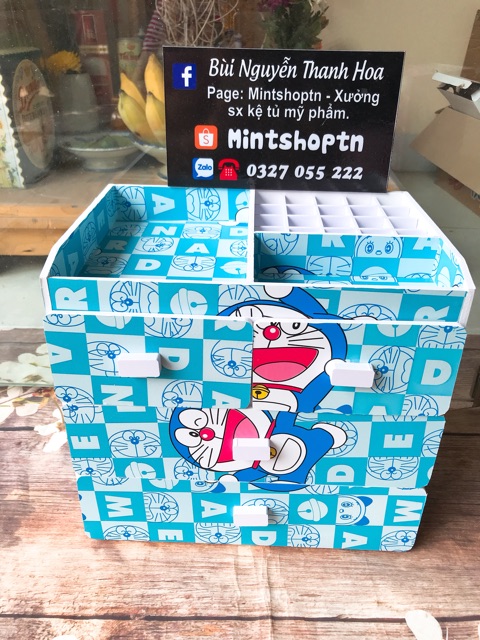 tủ đựng mỹ phẩm 4 tầng doraemon