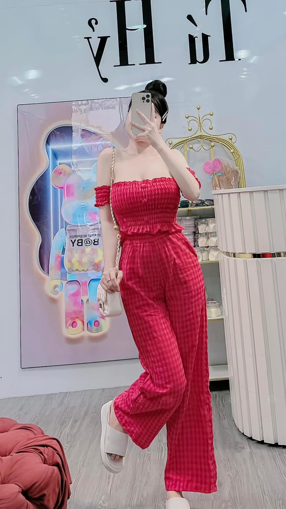Set quần ống rộng caro mix áo croptop trễ vai đính nút đồ bộ caro mặc nhà dễ thương áo bệt vai bo chun