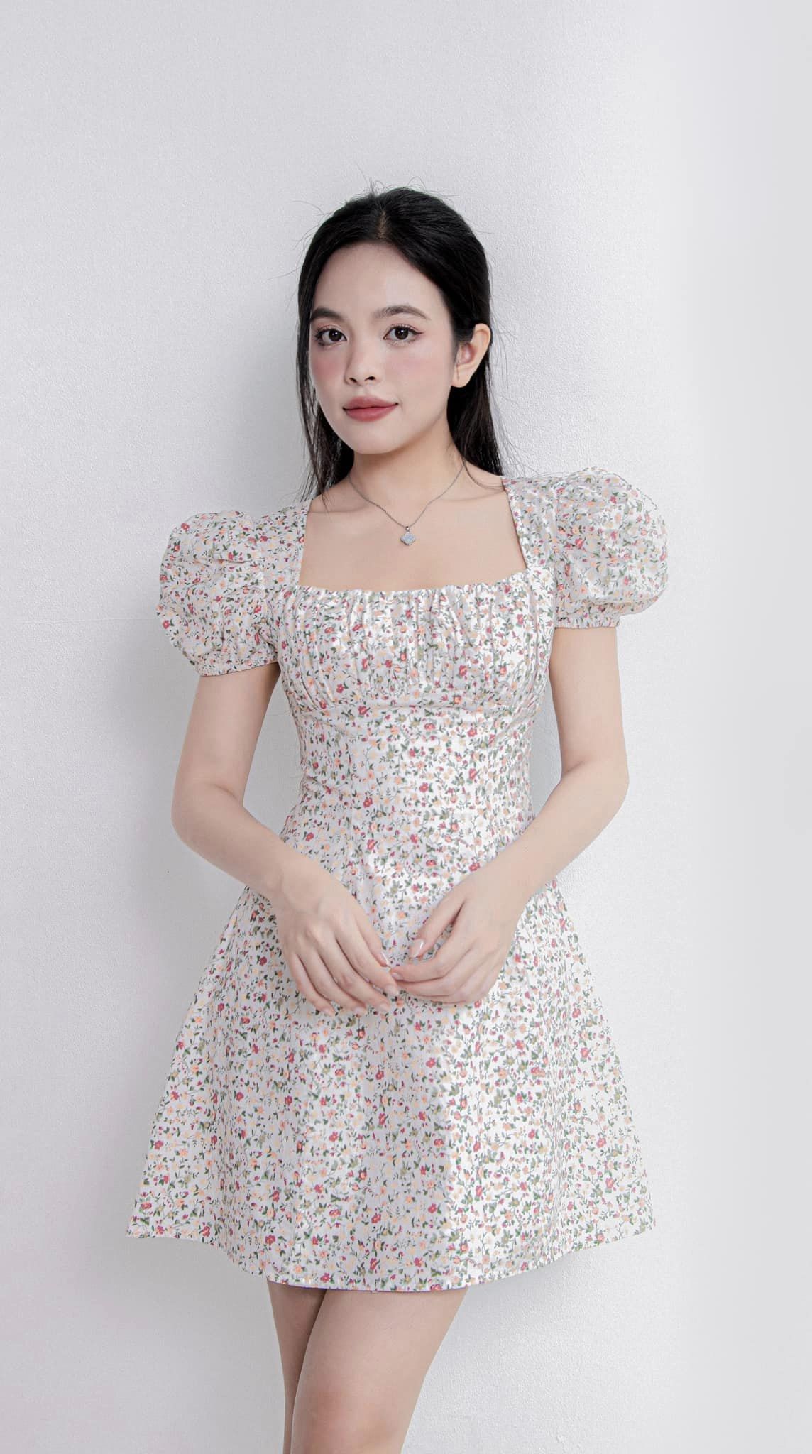 Đầm LYSIA - Đầm hoa cổ vuông nhún ngực