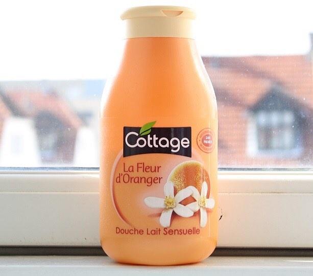 [COMBO] Sữa tắm cottage 250ml tạo lớp bọt giàu dưỡng chất sẽ bao bọc cơ thể bạn trong một lớp màng bảo vệ mượt mà như lụa  Hương thơm tự nhiên đầy gợi cảm, chân thực vào táo bạo