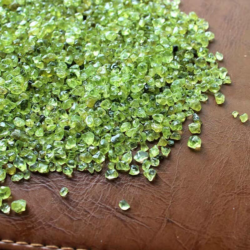 Đá thạch anh vụn peridot xanh ( 1 kg )