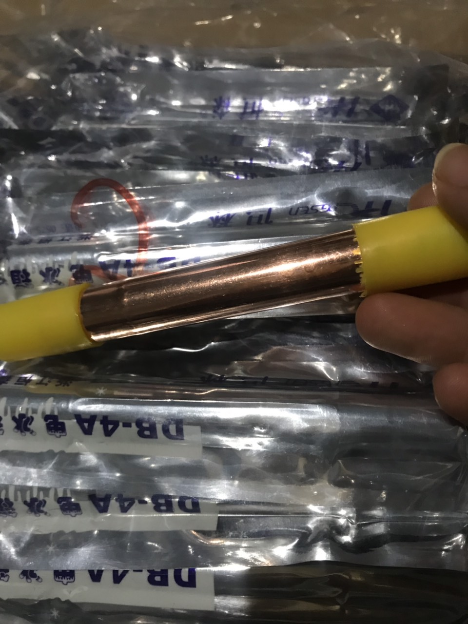Phin Lọc Tủ Lạnh 2 Đuôi Hengseng Loại Tốt