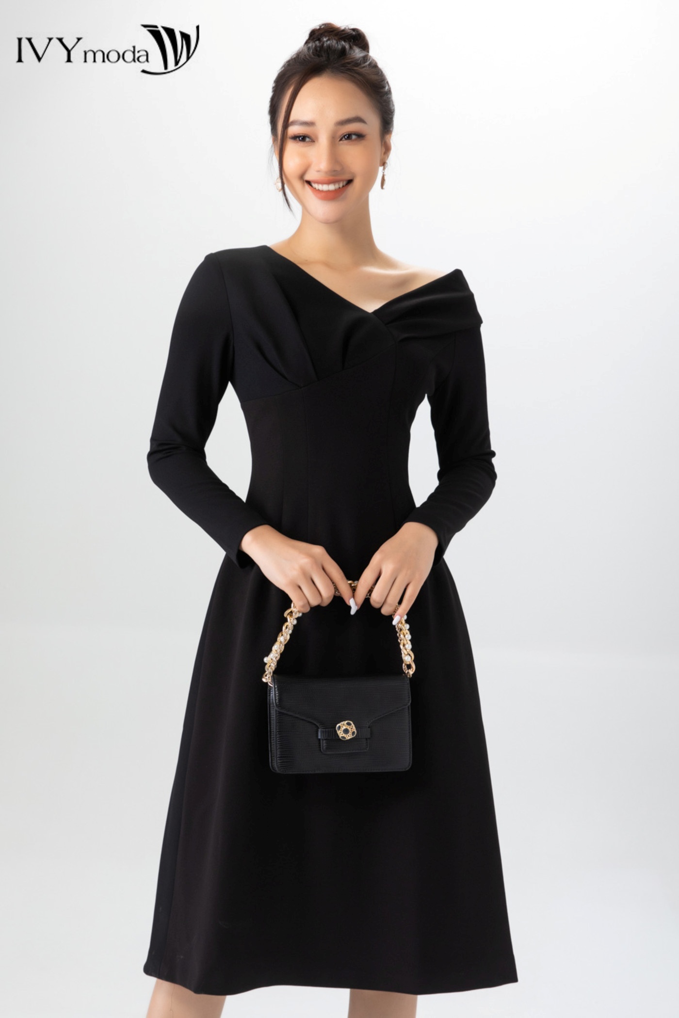 Đầm thun lệch vai IVY moda MS 39B9097