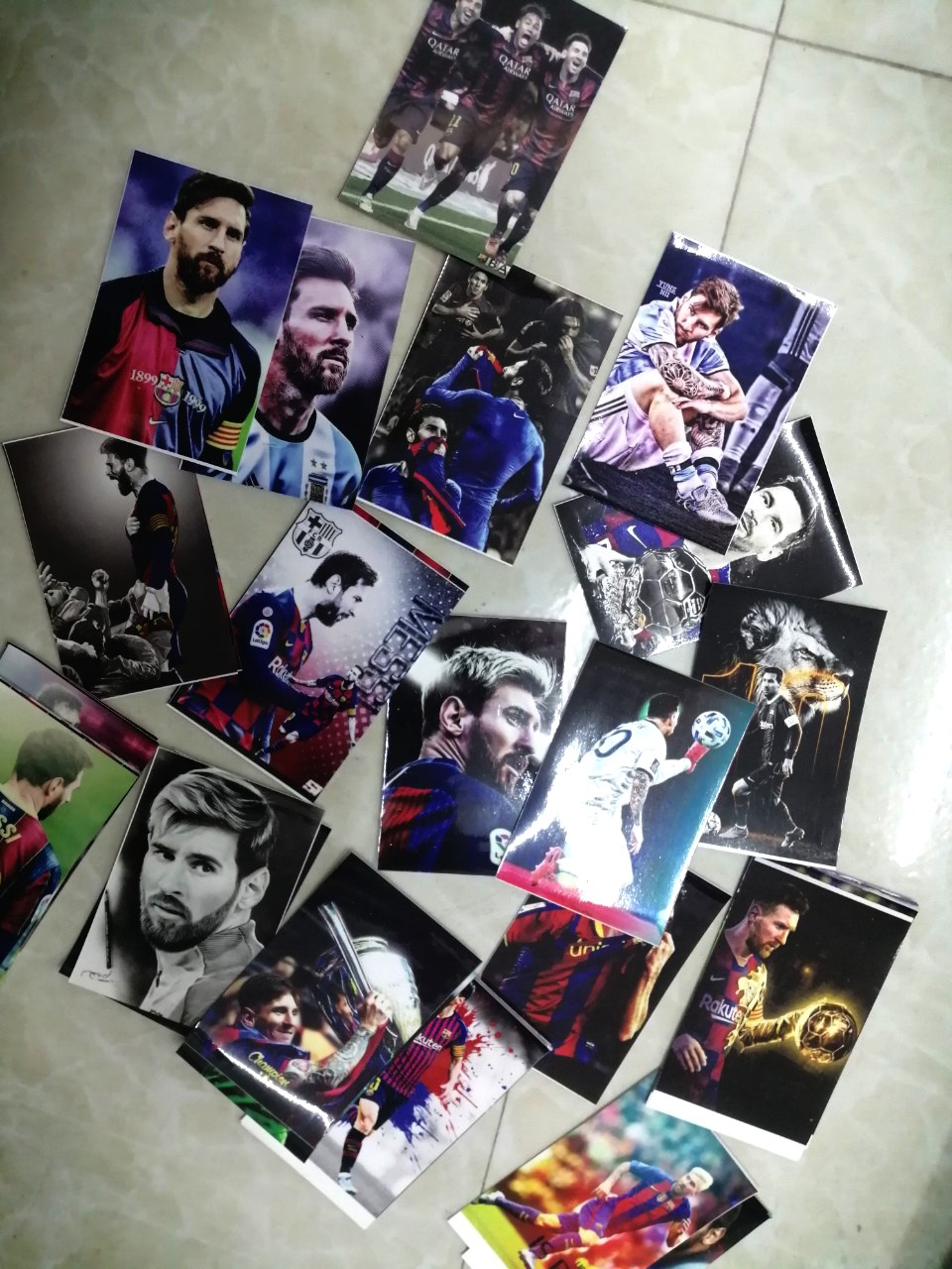 20 ảnh dán tường size nhỏ Messi Ronaldo