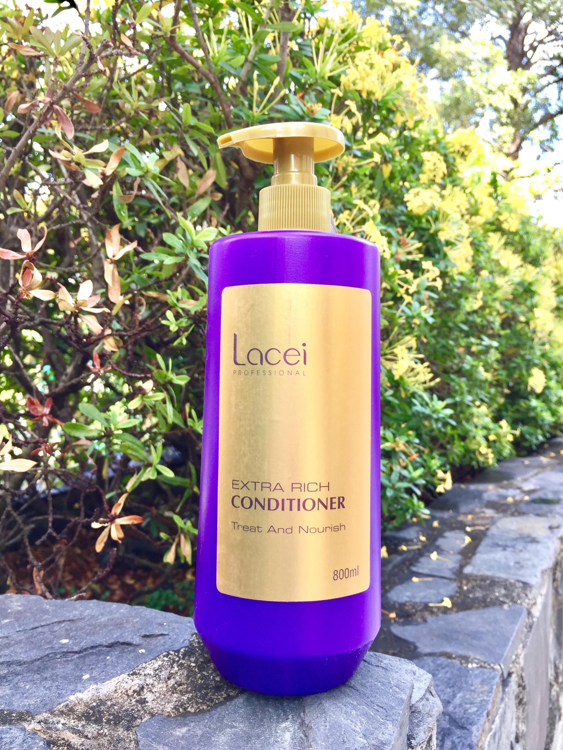 Dầu xả phục hồi tóc Extra Rich Conditioner Lacei 800ml